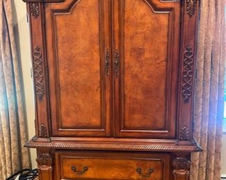 WARDROBE SOLD SEPERATELY-PRESALE AVAILABLE $450