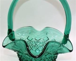 Lot 006   2 Bid(s)
FENTON green glass basket