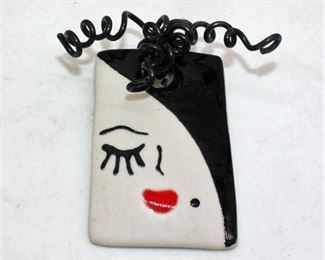 Lot 019   2 Bid(s)
Signed porcelain brooch