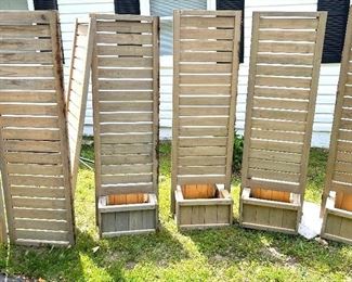 6 SLATTED GARDEN PLANTERS TRELLIS
