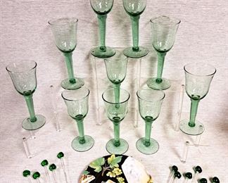 GREEN GLASSES GLASS OLIVE STIR STICK HOLDERS