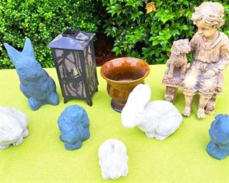 GARDEN DECOR LOT