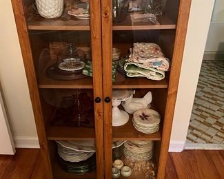 Display china cabinet