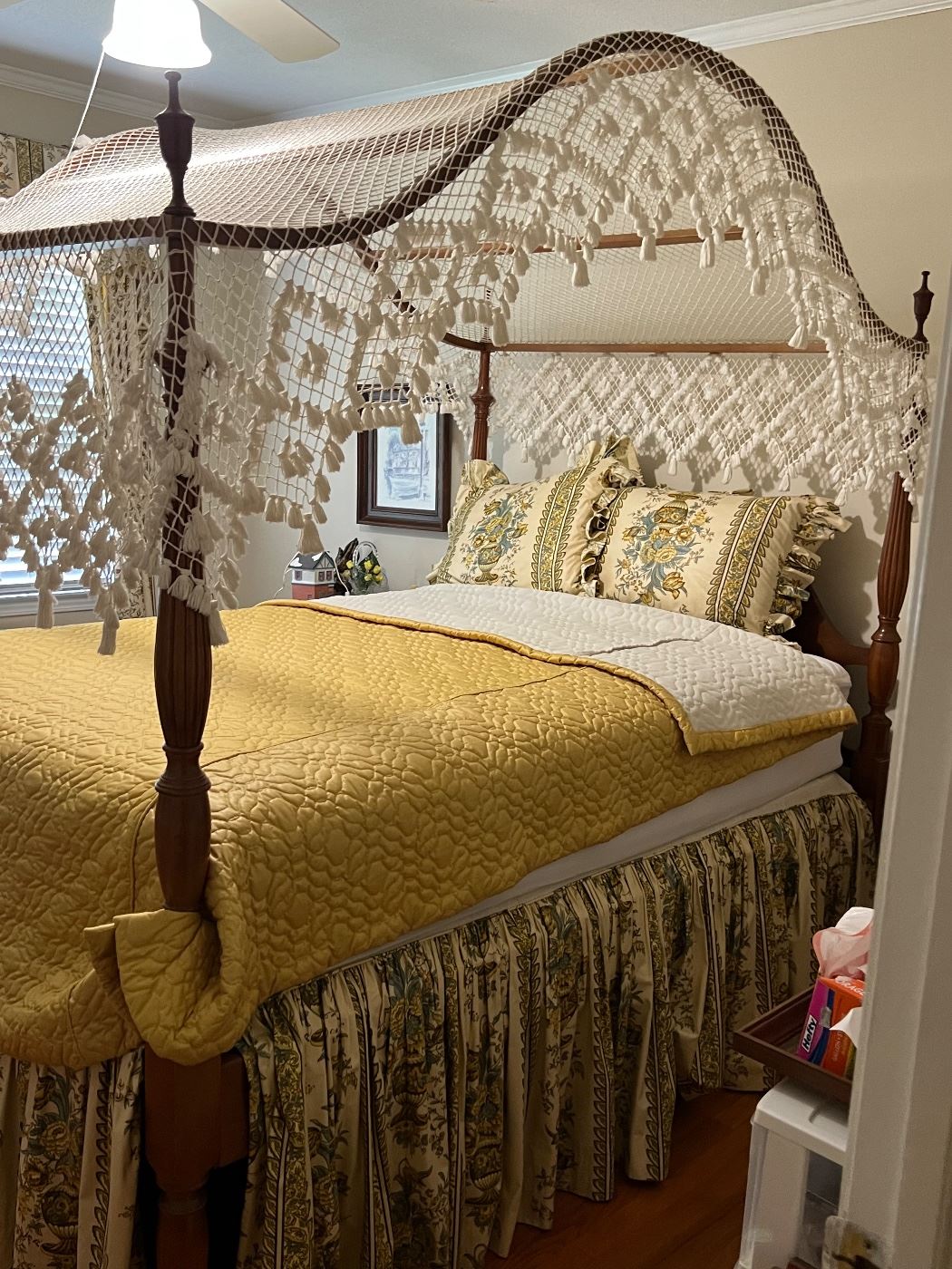 Beautiful poster canopy bed