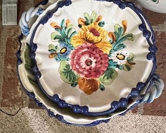 Floral china accessories