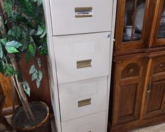 4 Drawer File Cabinet