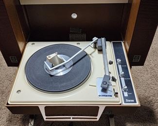 GE Midcentury Record Player