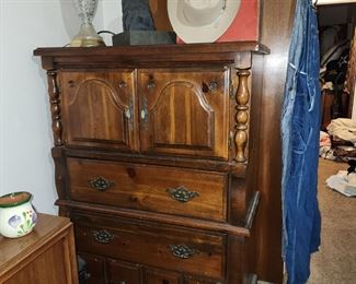 Dresser - With Hole on Side