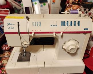 Fashion Mate Sewing Machine