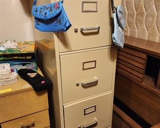 4 Drawer File Cabinet