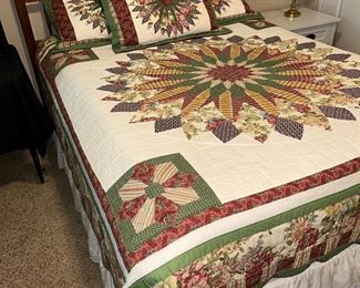 Wooden spindle queen headboard & country quilt bedding