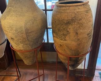 greek ancient urn