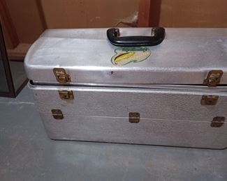 Tackle box 