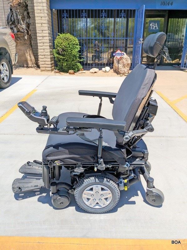 motorized wheelchair