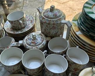 Chintz tea set