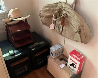 Vintage sewing machine, canvas bag, etc
