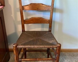 https://bit.ly/C2C06122023 Antique Dealer Estate Auction: Stoneware, Kitchen, Household, Home Decor, Antiques, Primitives, Furniture & More! Ends June 12th 7pm, everything starts at $5