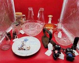 https://bit.ly/C2C06122023 Antique Dealer Estate Auction: Stoneware, Kitchen, Household, Home Decor, Antiques, Primitives, Furniture & More! Ends June 12th 7pm, everything starts at $5