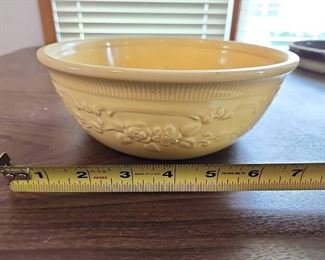 https://bit.ly/C2C06122023 Antique Dealer Estate Auction: Stoneware, Kitchen, Household, Home Decor, Antiques, Primitives, Furniture & More! Ends June 12th 7pm, everything starts at $5
