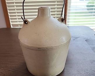 https://bit.ly/C2C06122023 Antique Dealer Estate Auction: Stoneware, Kitchen, Household, Home Decor, Antiques, Primitives, Furniture & More! Ends June 12th 7pm, everything starts at $5