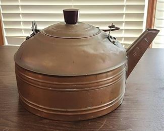 https://bit.ly/C2C06122023 Antique Dealer Estate Auction: Stoneware, Kitchen, Household, Home Decor, Antiques, Primitives, Furniture & More! Ends June 12th 7pm, everything starts at $5