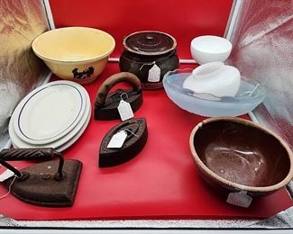 https://bit.ly/C2C06122023 Antique Dealer Estate Auction: Stoneware, Kitchen, Household, Home Decor, Antiques, Primitives, Furniture & More! Ends June 12th 7pm, everything starts at $5