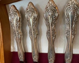 Silverware Serving Set