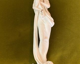 Florence Giuseppe Armani Lady Figurine "Lady with Compact"