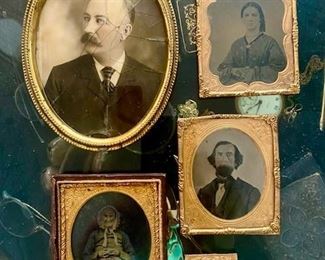Antique Daguerreotypes & Old Photos
