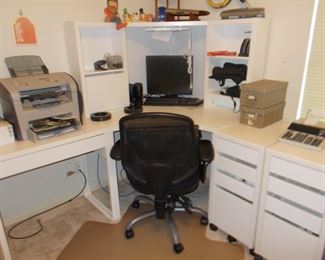 4 piece Ikea computer station  like new  can be purchases individually 