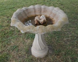 Large birdbath 