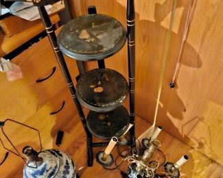 Delft lamps and chandelier 