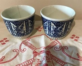 Delft planters set of 4 various  sizes