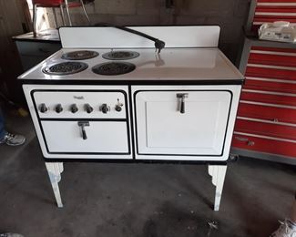 Art Deco Monarch stove