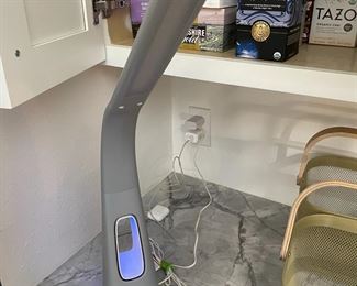 This Ott Light is also a fan!