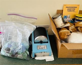 Loraine Professional Gemstone Tumbling machine and supplies 