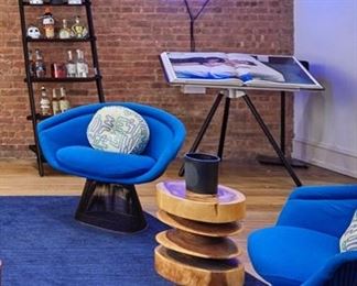 Knoll Warren planter lounge chairs. Rare! Vintage Solid wood sculptural side table.