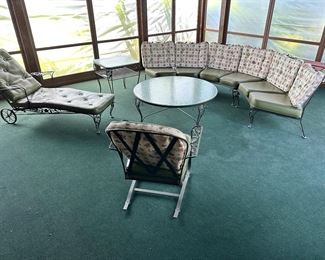 Authentic MCM Woodard Chantilly Rose Iron Patio Set  Avocado Vinyl Pads are original 