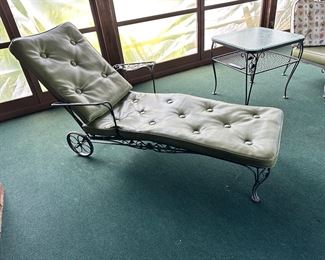 Authentic MCM Woodard Chantilly Rose Iron Patio Chaise 