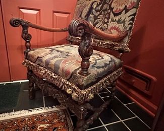 Upholstered Arm Chair Carved Chair
