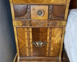 Lot 86   1 Bid(s)
World According to Ronald Reagan Poster