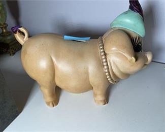 Lot 110   0 Bid(s)
Piggy Bank