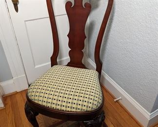 Queen Anne Dining Chair