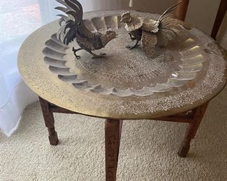 Brass tray table, birds separate 