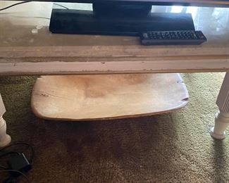 Coffee table with removable quartz top
