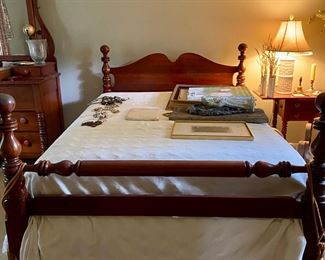 Full Davis Cabinet bed