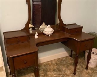 Vintage vanity