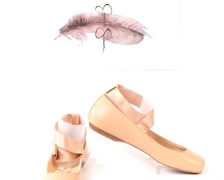 Jessica Simpson- with box