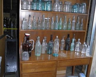 Manistee Manufacturing hutch