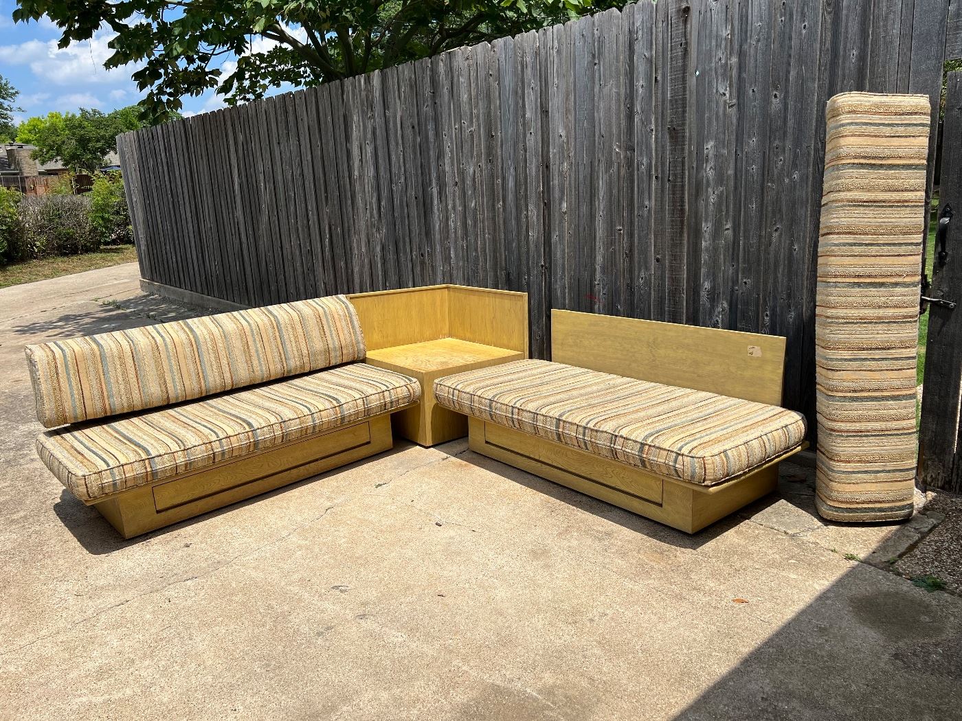 MID CENTURY MODERN ESTATE SALE in Plano, TX starts on 6/3/2023